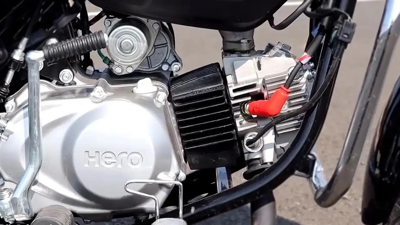 Hero HF Deluxe engine