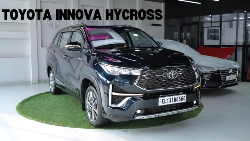 Toyota Innova Hycross