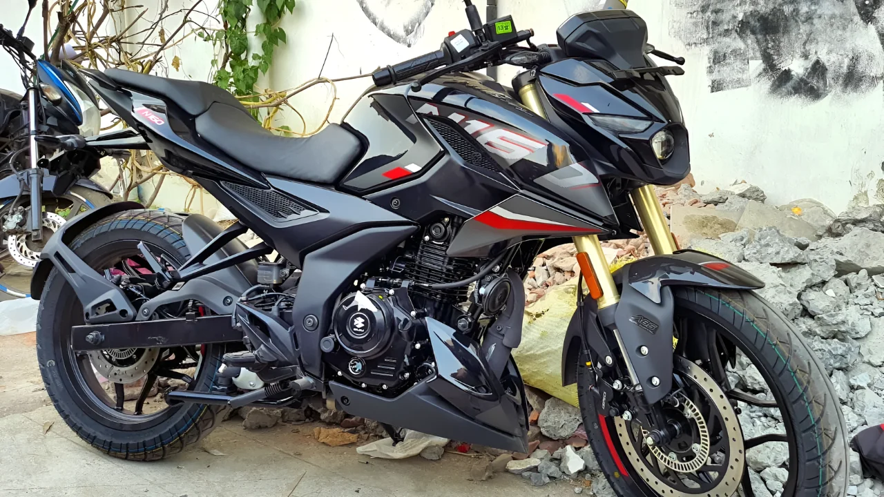 Bajaj Pulsar N160