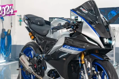 Yamaha R15M price