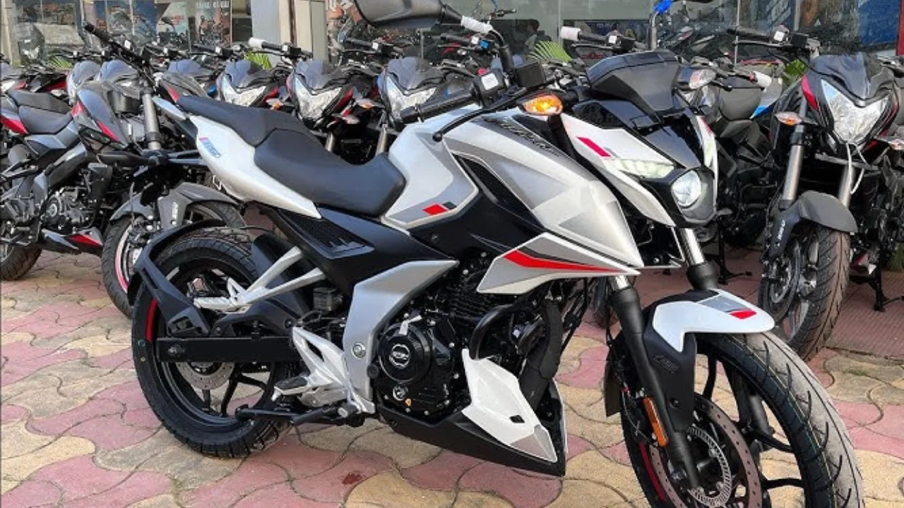 Bajaj Pulsar N160