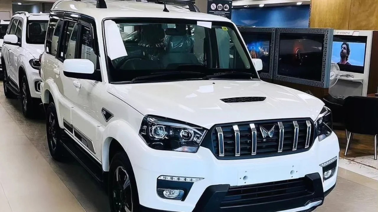 Mahindra Scorpio S11