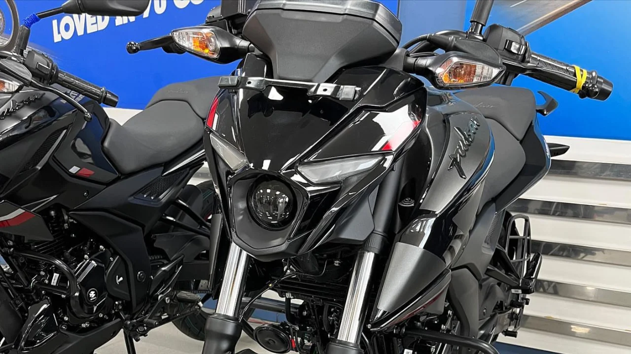 Bajaj Pulsar N160