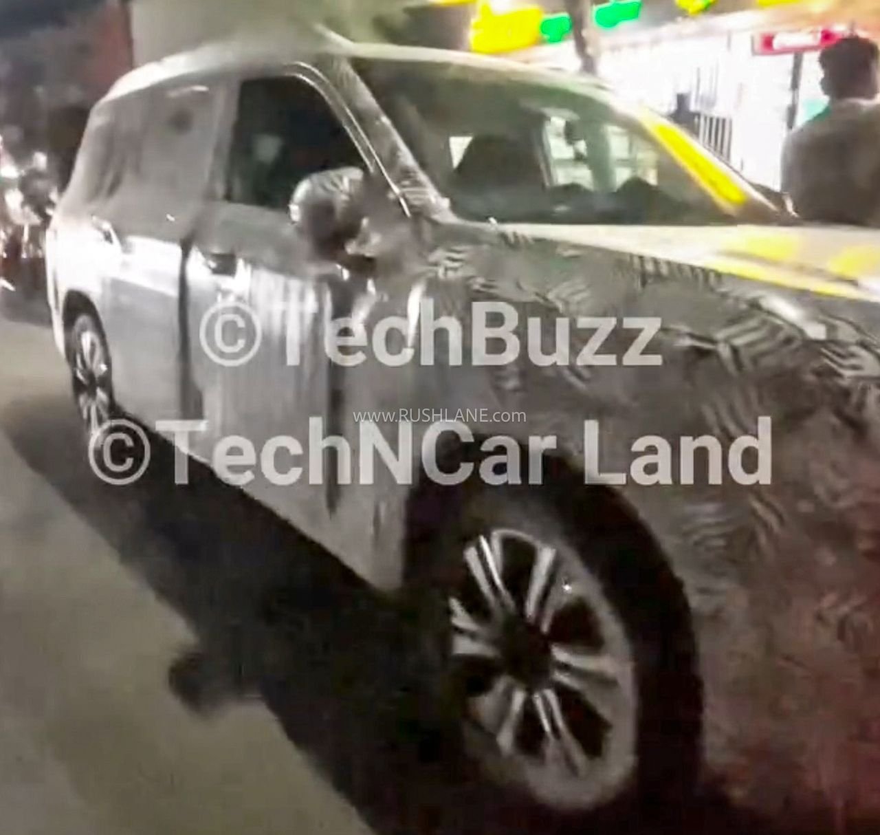 2027 MG Starlight hybrid SUV spied