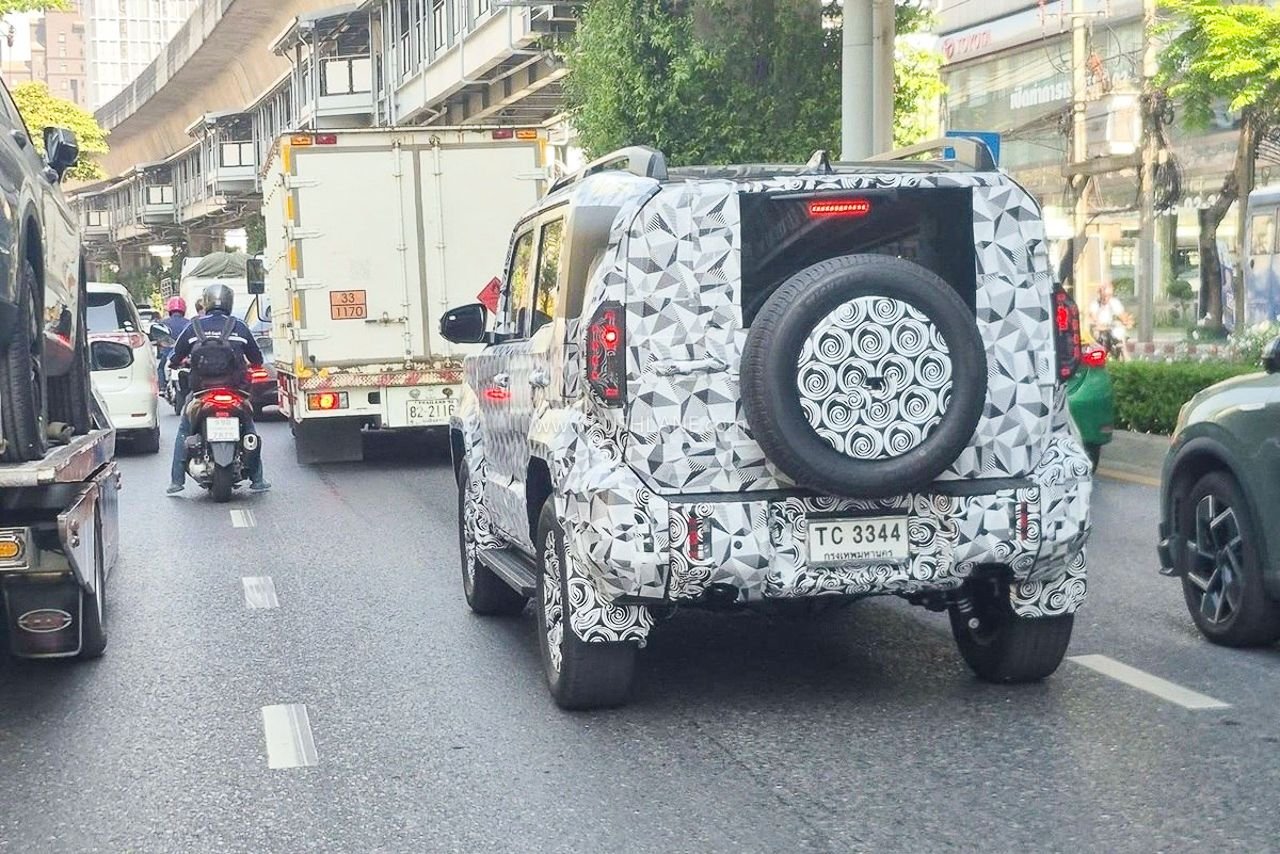 2027 Toyota Land Cruiser FJ spied