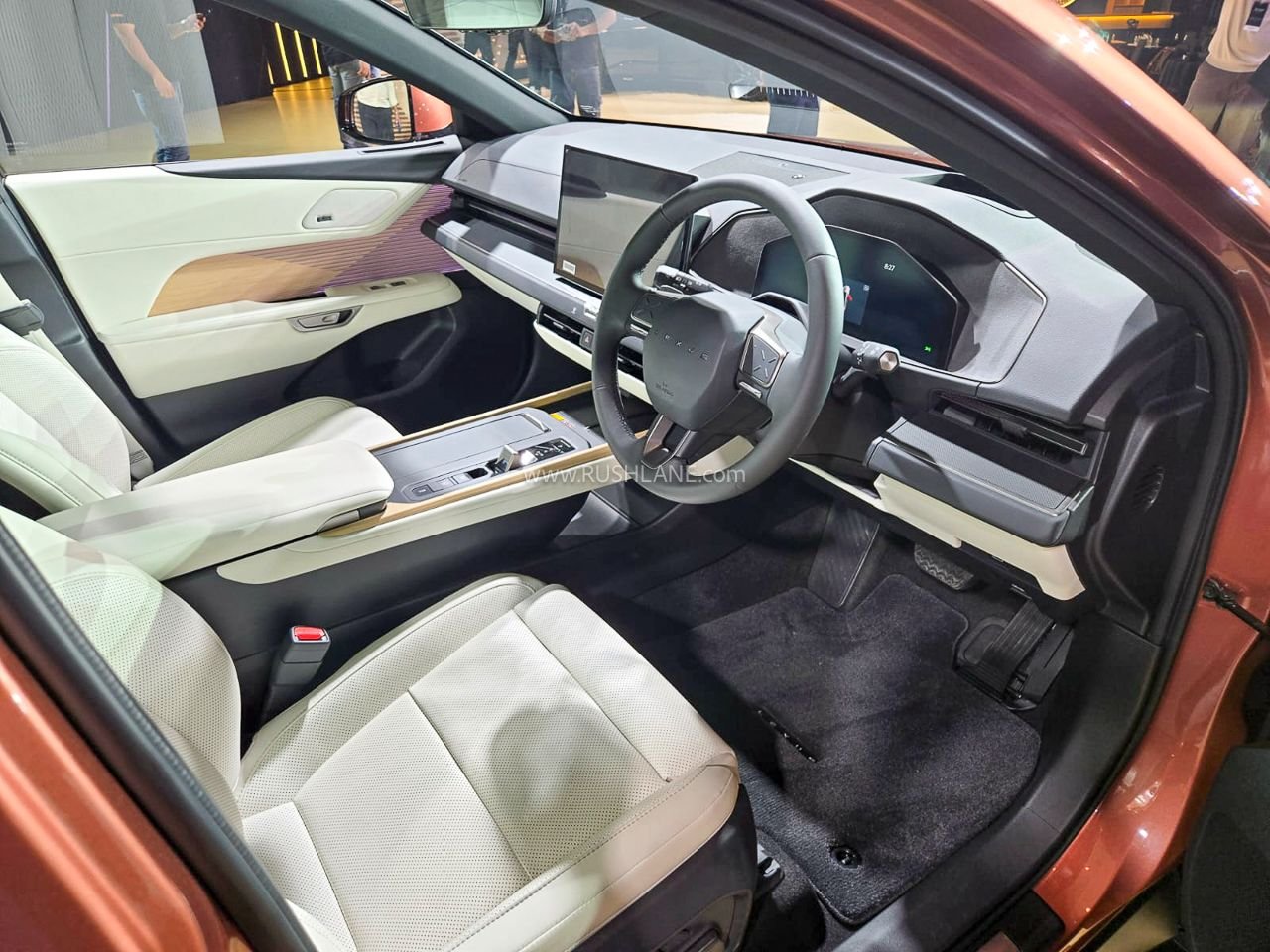 Lexus ES500e Electric launched in India