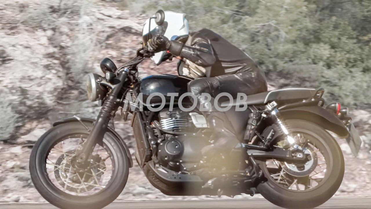 Triumph Bonneville 400 spied testing