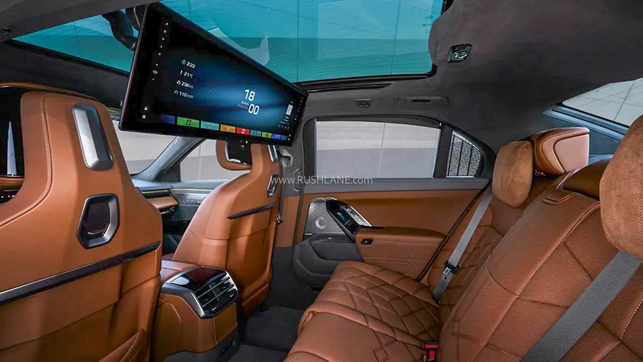 2027 7 series and i7 