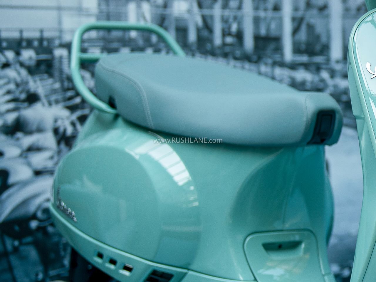 Vespa Tech 80th Special Edition