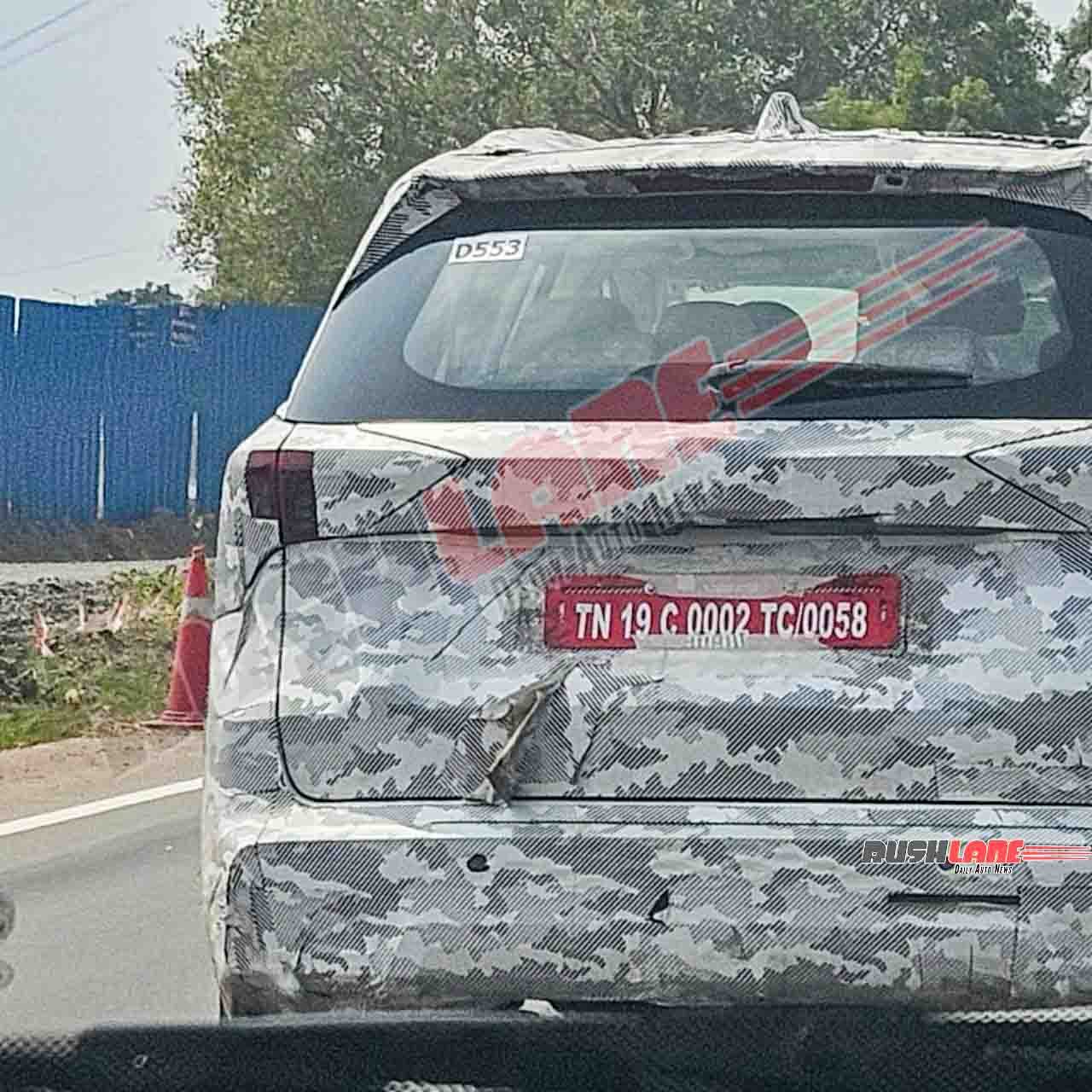 Mahindra XUV7XO spied