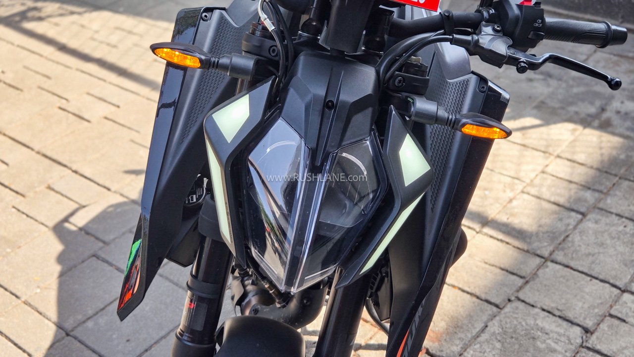 350cc KTM 390 Duke Review