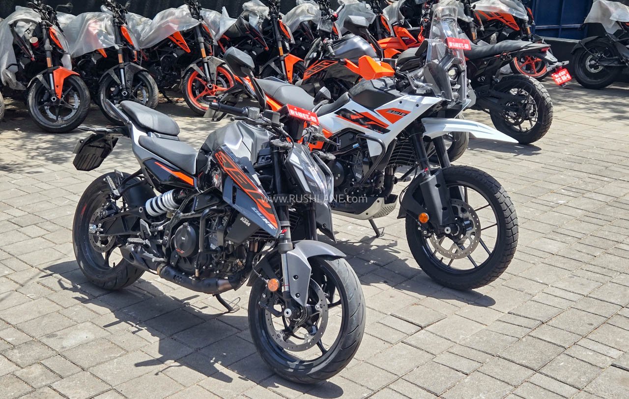 350cc KTM 390 Duke and 390 Adventure Review
