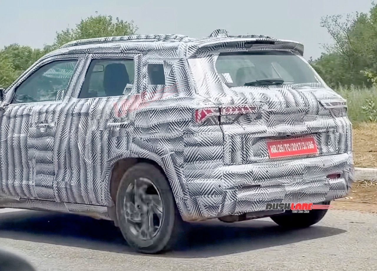 Maruti Brezza facelift spied