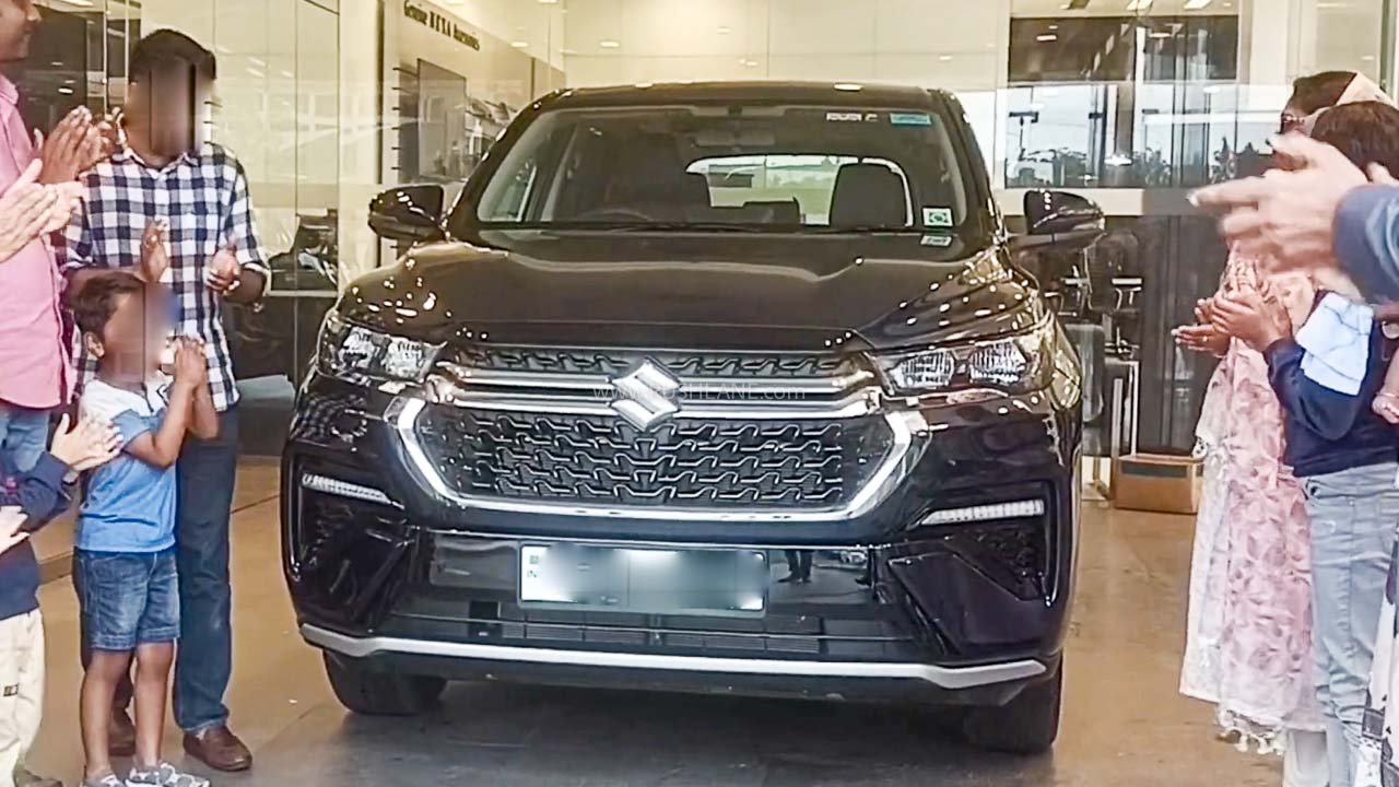 first month sales of maruti invicto
