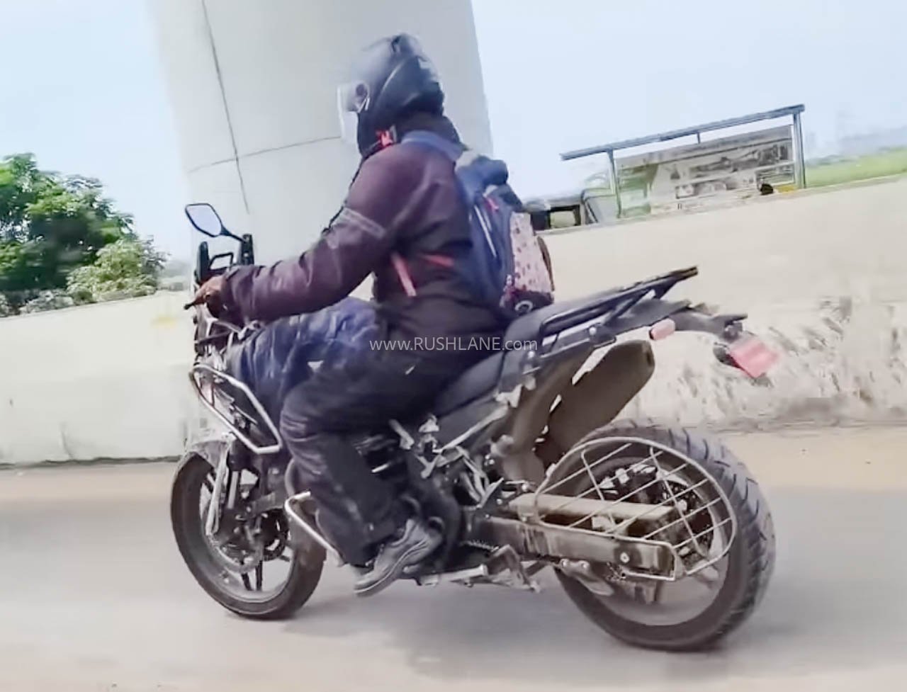 Royal Enfield Himalayan 750 alloy variants