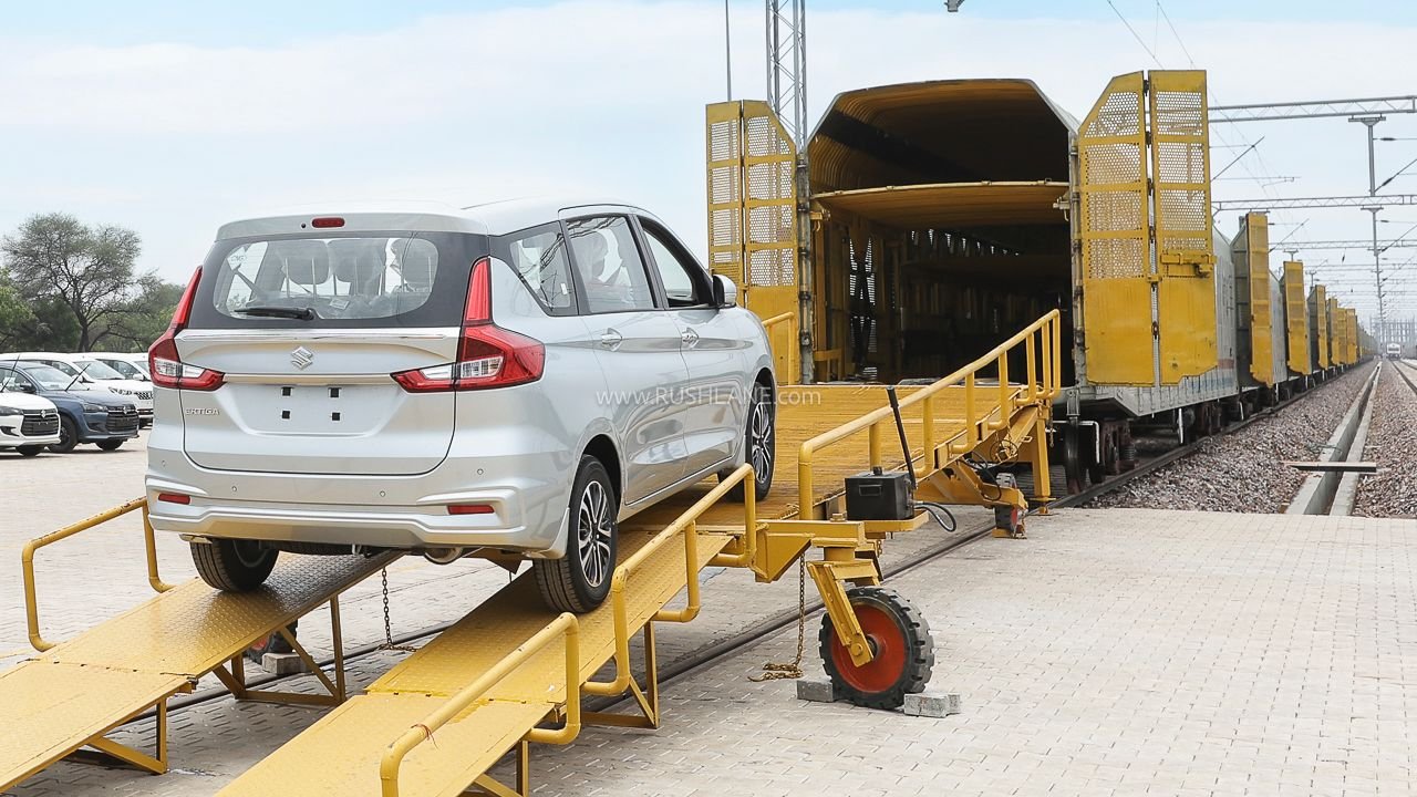 Maruti car dispatch through train