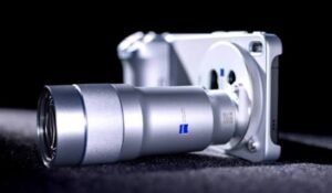 Vivo X300 Ultra: Launched with telescope-like telephoto lens and high-end camera technology