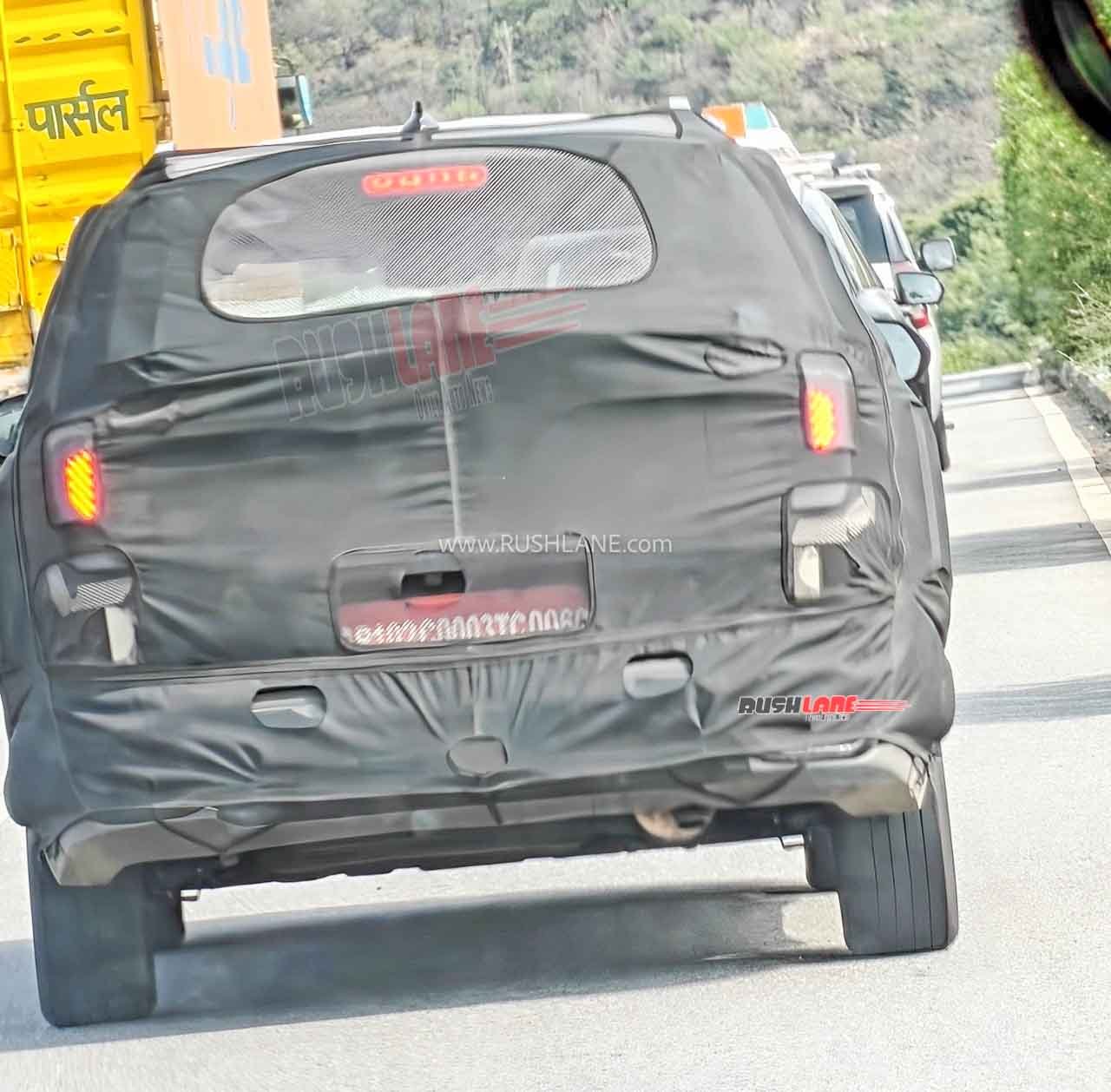 New Kia Carens Clavis spied - E85 flex fuel?