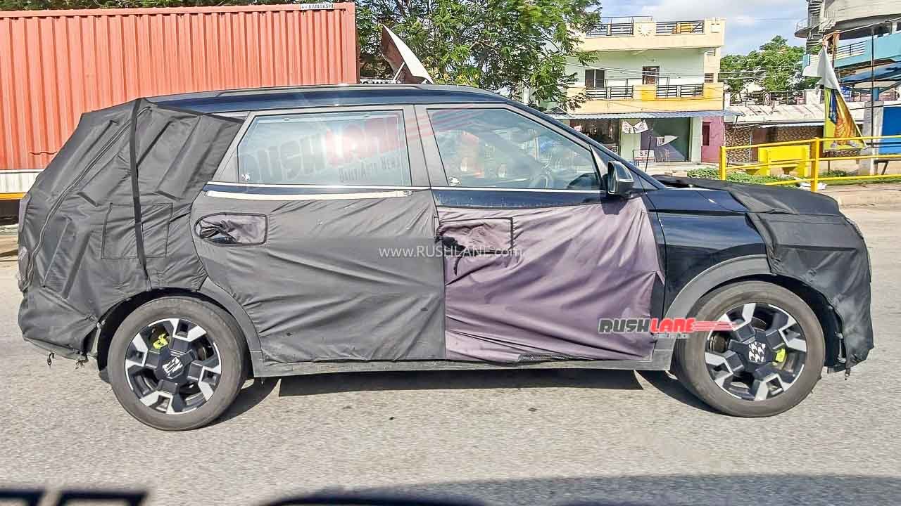 New Kia Carens Clavis spied - E85 flex fuel?