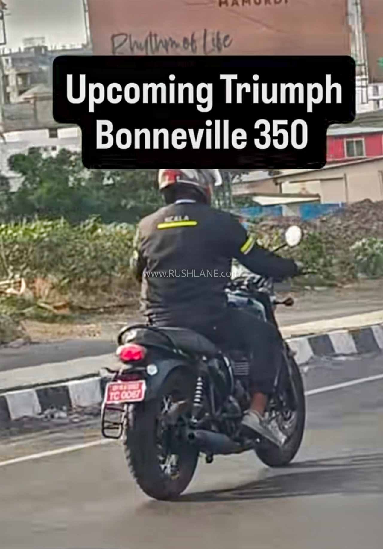 Triumph Bonneville 400 spied