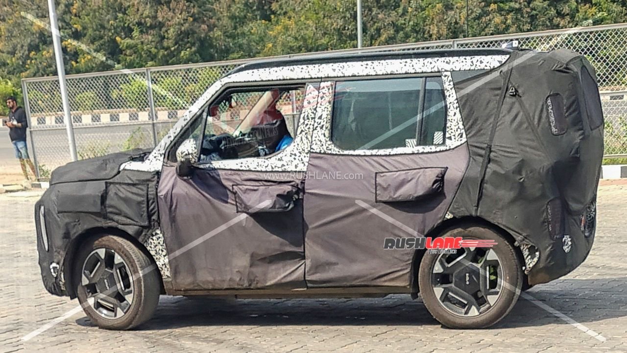 New Kia Ciros EV spied