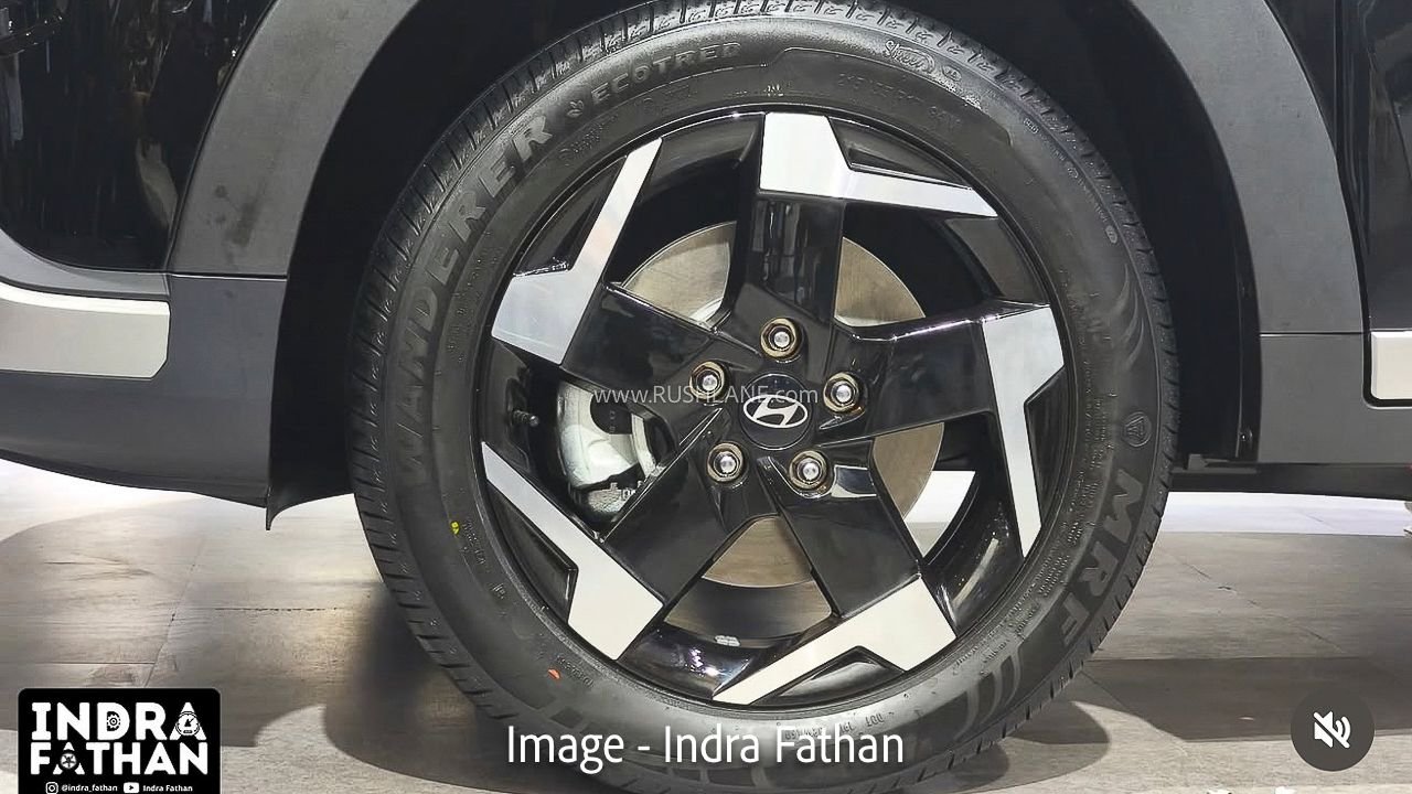 New Hyundai Nira Electric MPV